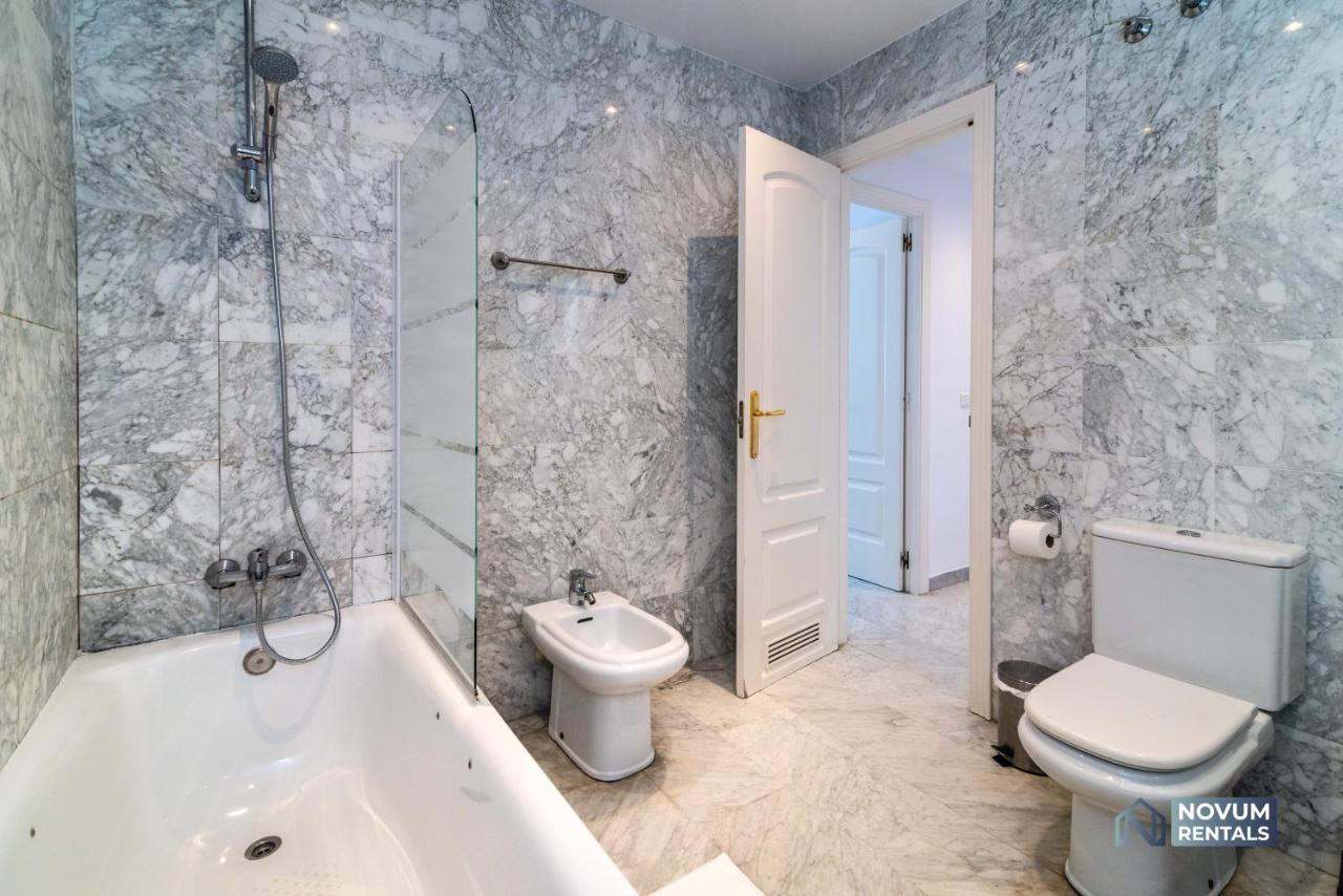 Puerto Banus Finest 2-Bdrm Apt - 50 Metres To Beach ماربيا المظهر الخارجي الصورة